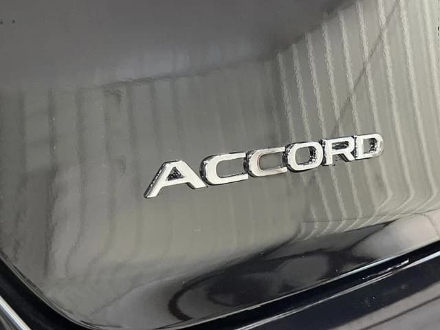 Honda Accord Sedan LX CVT 2026 — side view