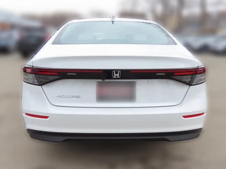 Honda Accord Sedan LX CVT 2026 — side view