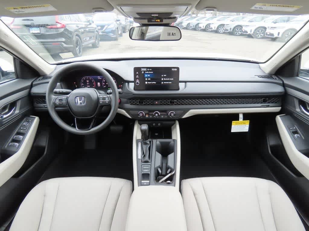 Honda Accord Sedan LX CVT 2026 — side view