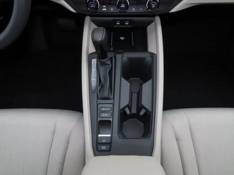 Honda Accord Sedan LX CVT 2026 — side view