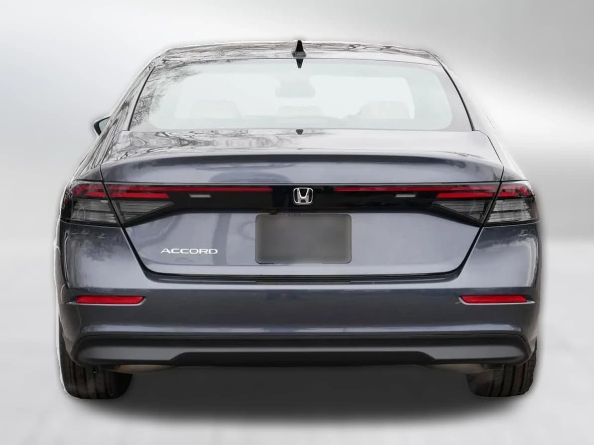 Honda Accord Sedan SE CVT 2026 — side view