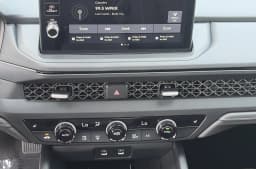 Honda Accord Sedan SE CVT 2026 — side view