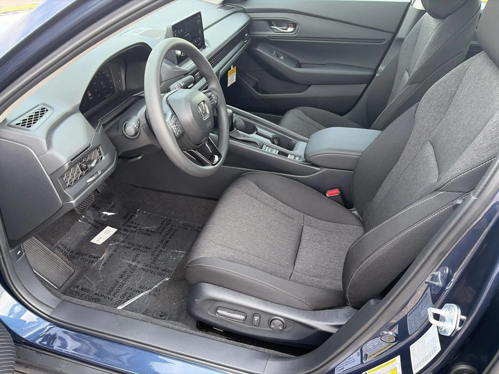 Honda Accord Sedan SE CVT 2026 — side view