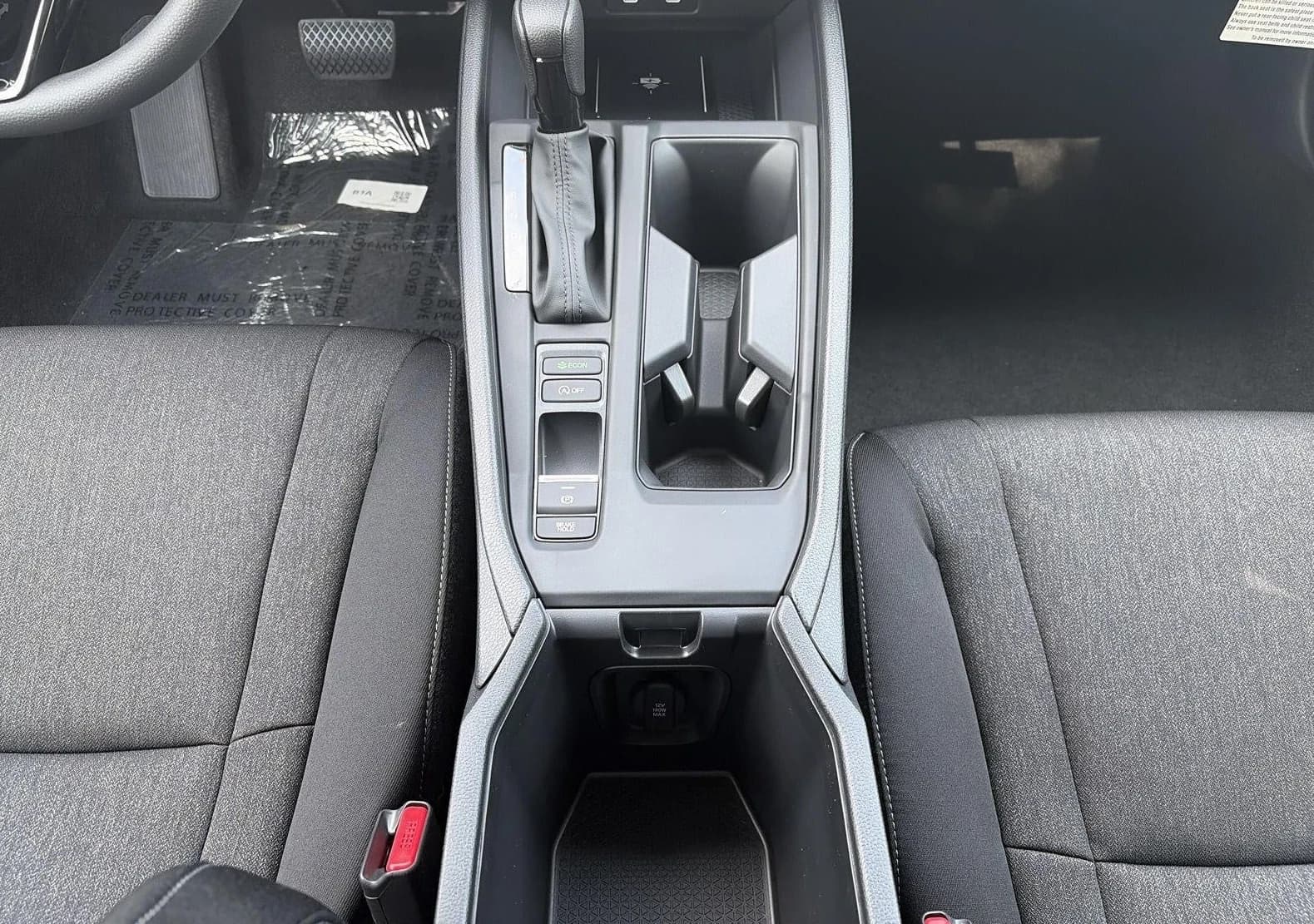 Honda Accord Sedan SE CVT 2026 — side view