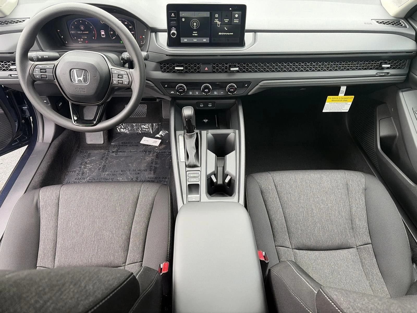Honda Accord Sedan SE CVT 2026 — side view