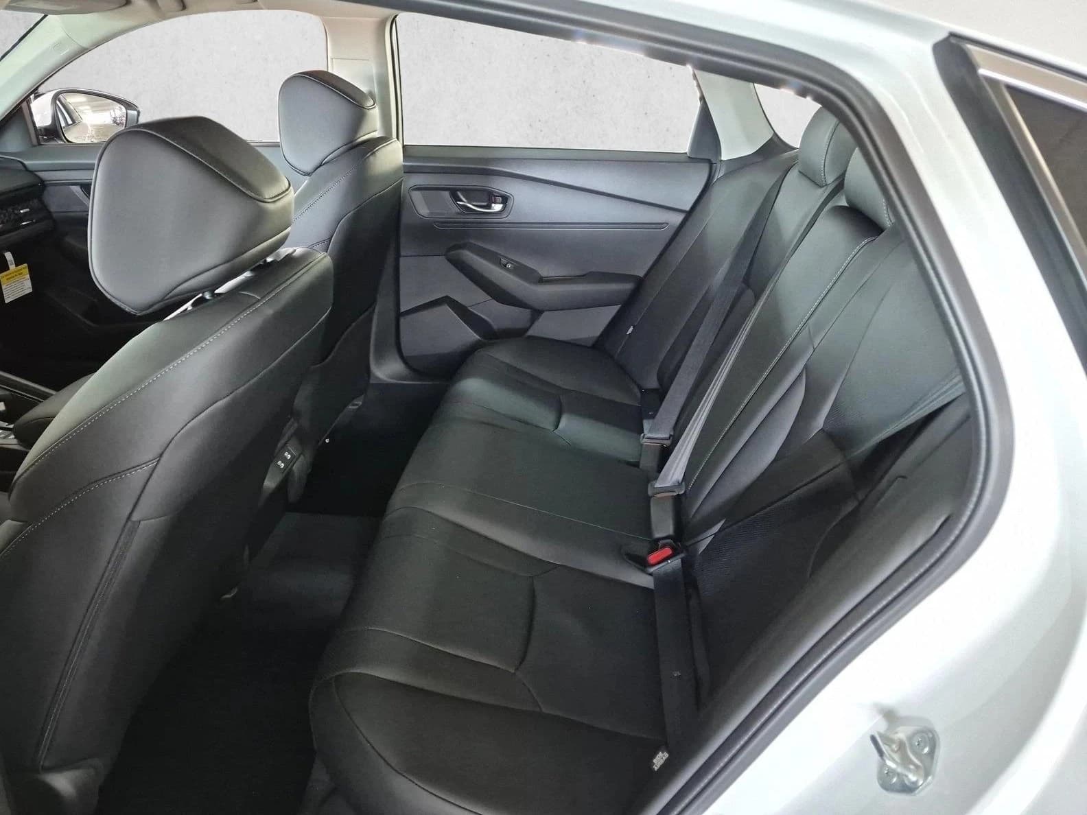 Honda Accord Hybrid EX-L Sedan 2026 — side view
