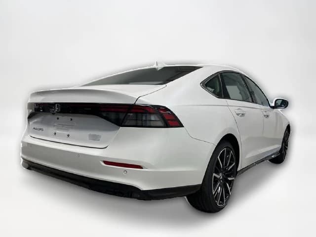 Honda Accord Hybrid Touring Sedan 2026 — side view