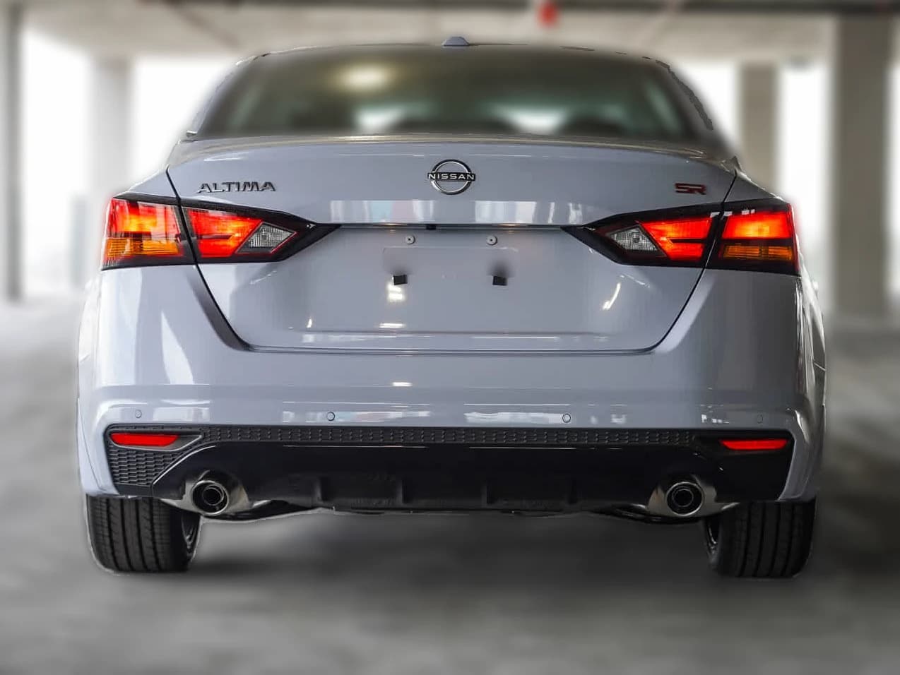 Nissan Altima SR FWD 2026 — side view