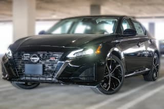 Nissan Altima SR FWD