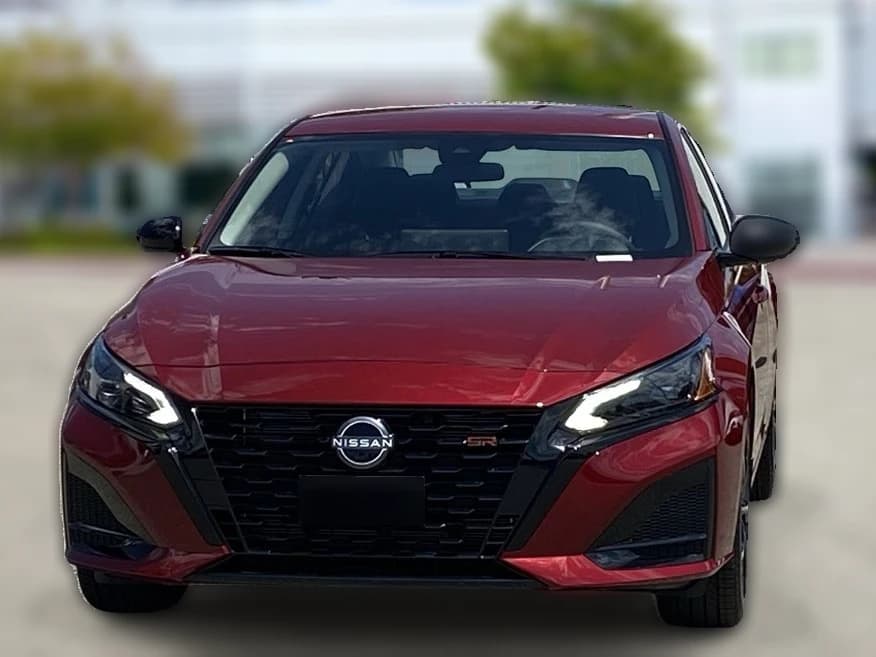 Nissan Altima SR FWD 2026 — side view