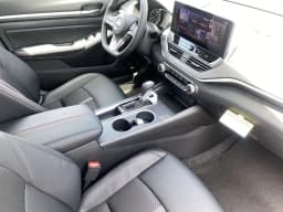 Nissan Altima SR FWD 2026 — side view