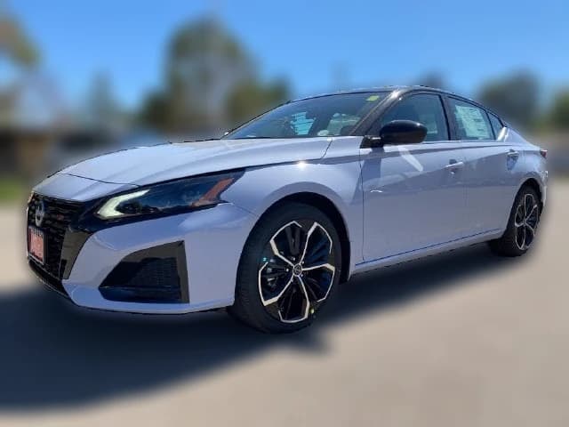 Nissan Altima SR AWD 2026 — side view