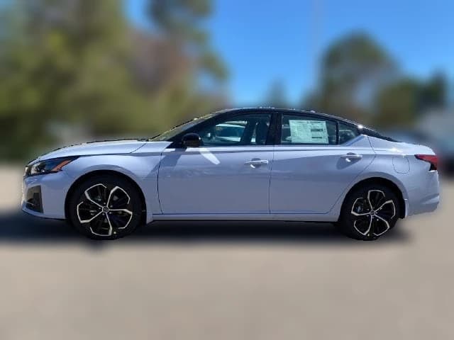 Nissan Altima SR AWD 2026 — side view