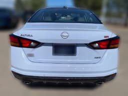 Nissan Altima SR AWD 2026 — side view