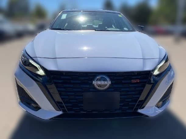 Nissan Altima SR AWD 2026 — side view