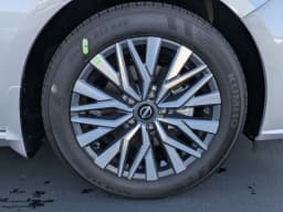 Nissan Altima SV FWD 2025 — side view