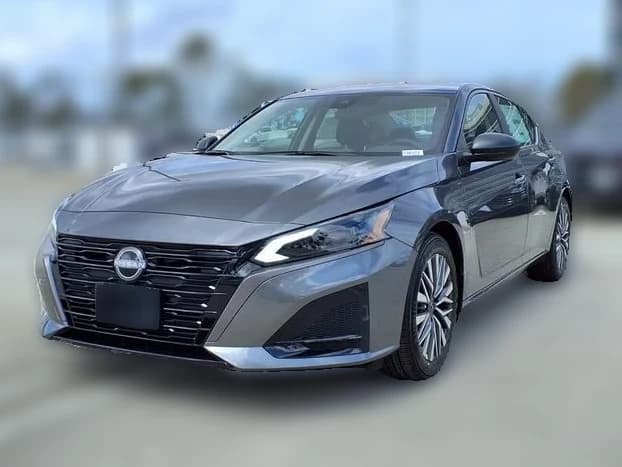 Nissan Altima SV FWD 2026 — side view