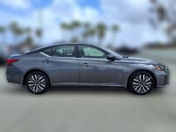 Nissan Altima SV FWD 2026 — side view