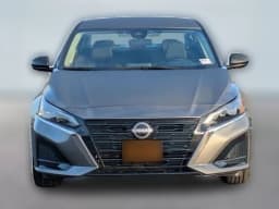 Nissan Altima SV FWD 2025 — side view