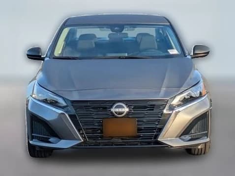 Nissan Altima SV FWD 2025 — side view