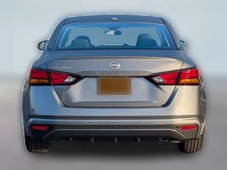 Nissan Altima SV FWD 2025 — side view