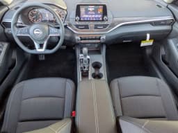 Nissan Altima SV FWD 2025 — side view