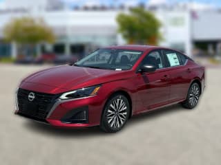 Nissan Altima SV FWD