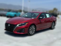 Nissan Altima SV FWD 2026 — side view