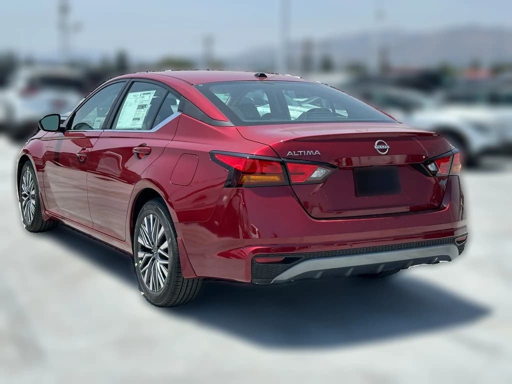Nissan Altima SV FWD 2026 — side view