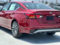 Nissan Altima SV FWD 2026 — side view