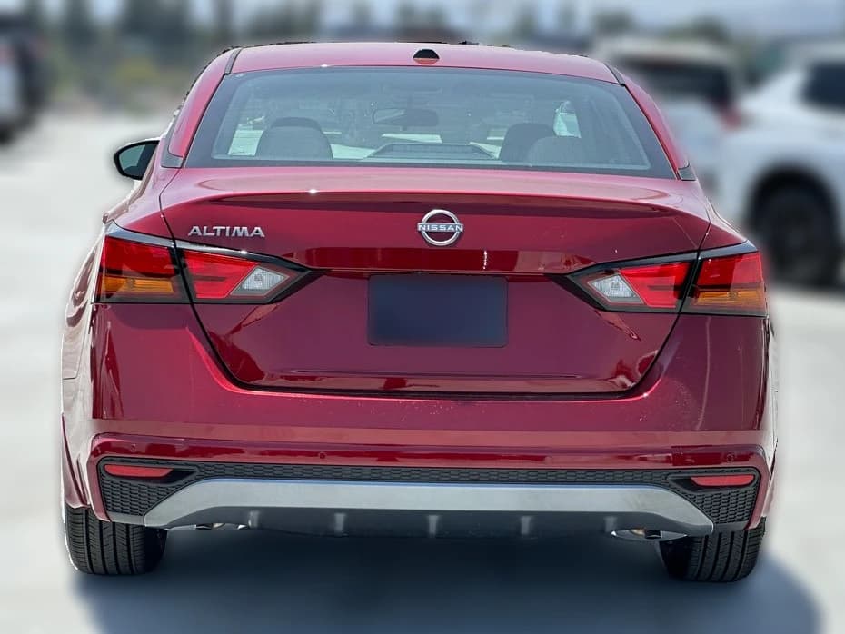 Nissan Altima SV FWD 2026 — side view