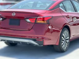 Nissan Altima SV FWD 2026 — side view