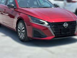 Nissan Altima SV FWD 2026 — side view