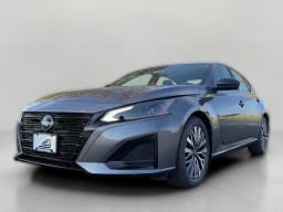 Nissan Altima SV FWD 2026 — side view