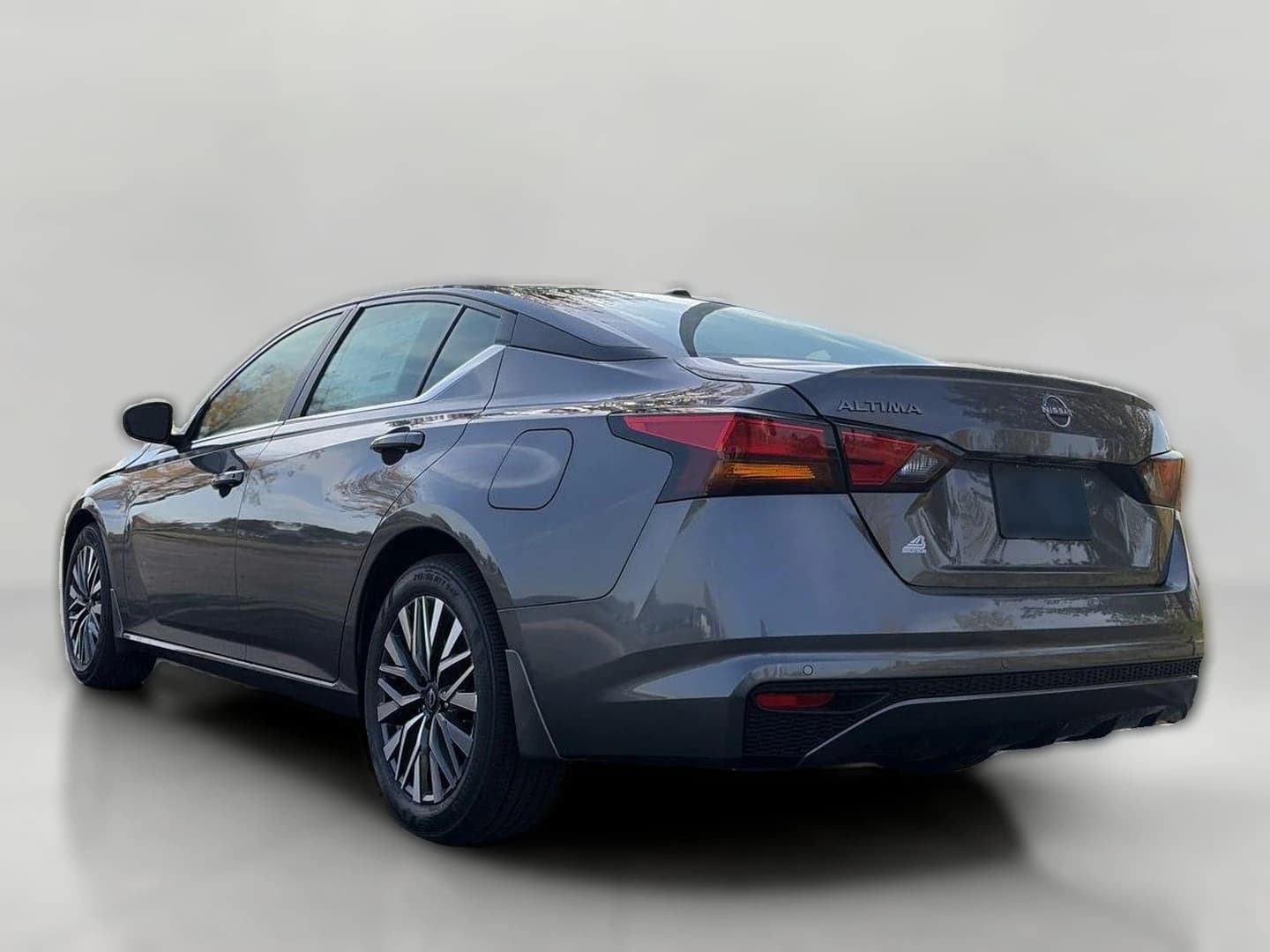 Nissan Altima SV FWD 2026 — side view