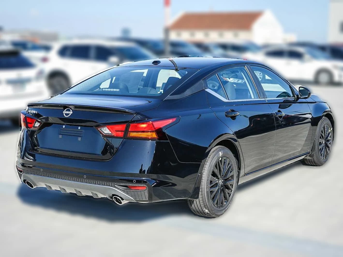 Nissan Altima SV FWD 2026 — side view