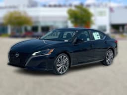 Nissan Altima SV FWD 2026 — side view