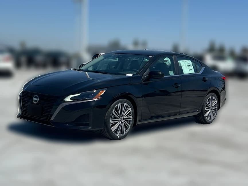 Nissan Altima SV FWD 2026 — side view