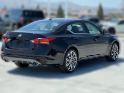 Nissan Altima SV FWD 2026 — side view