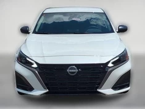 Nissan Altima SV FWD 2026 — side view