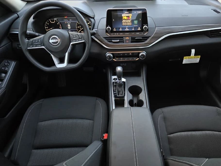 Nissan Altima SV FWD 2026 — side view