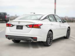 Nissan Altima SV FWD 2026 — side view
