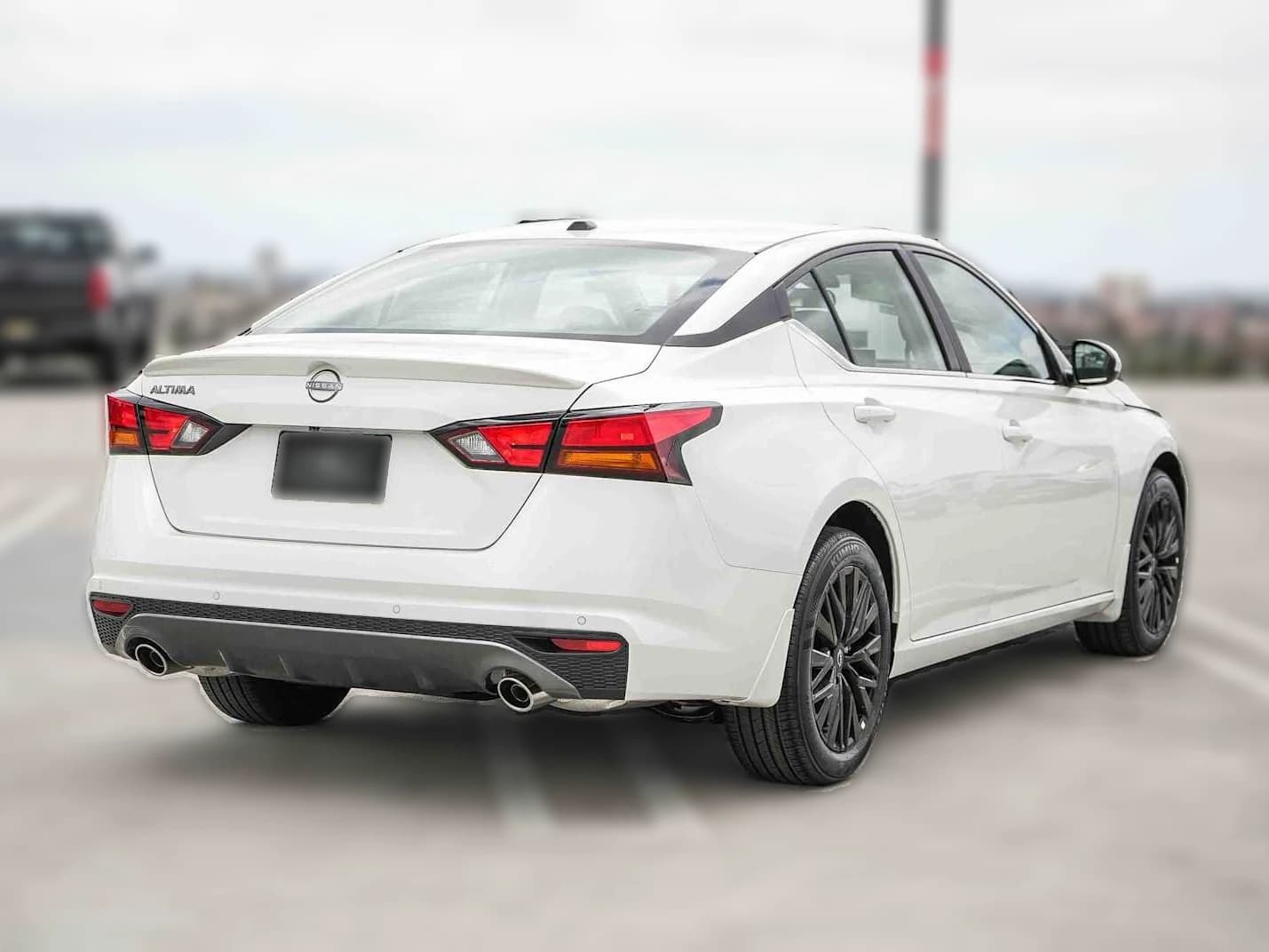 Nissan Altima SV FWD 2026 — side view