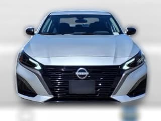 Nissan Altima SV FWD