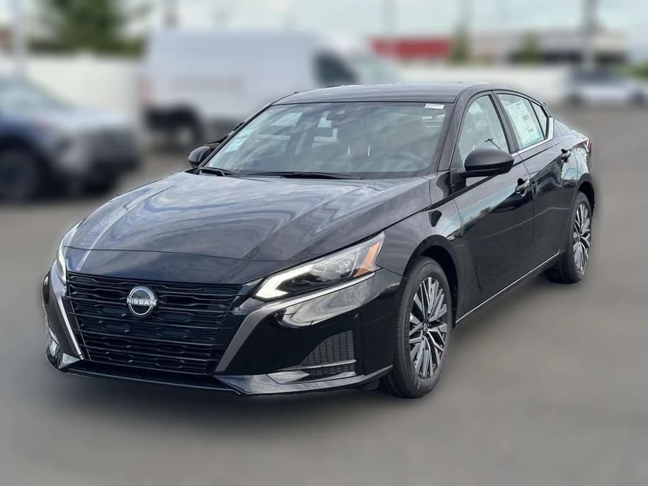 Nissan Altima SV FWD 2026 — side view