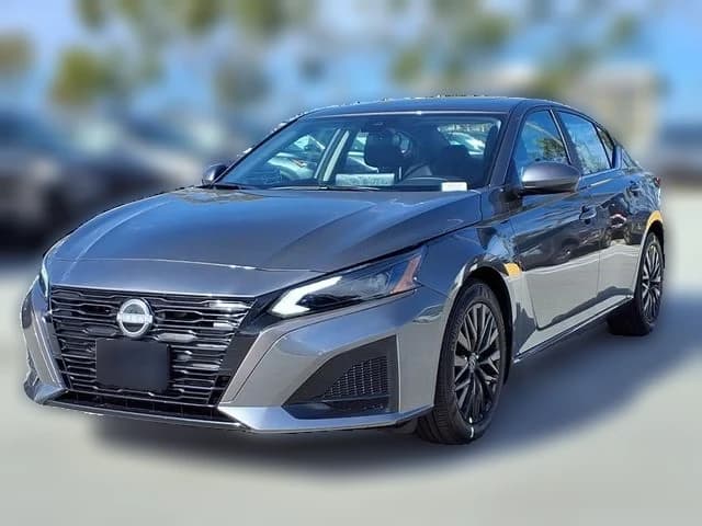 Nissan Altima SV FWD 2026 — side view