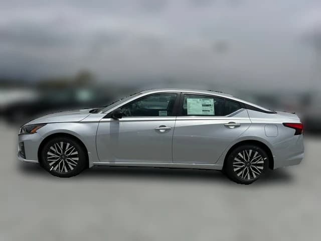 Nissan Altima SV FWD 2026 — side view