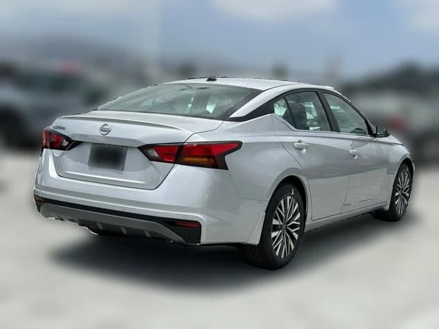 Nissan Altima SV FWD 2026 — side view