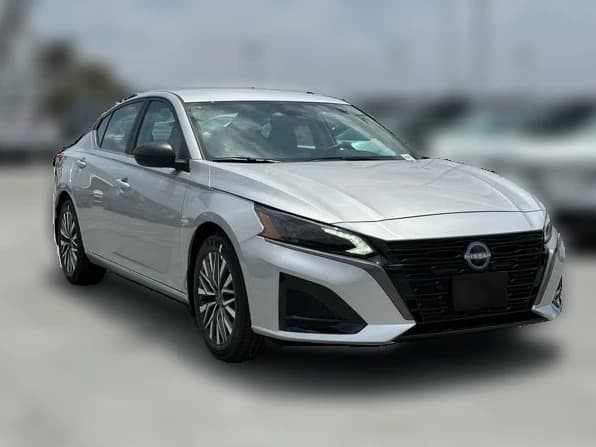Nissan Altima SV FWD 2026 — side view