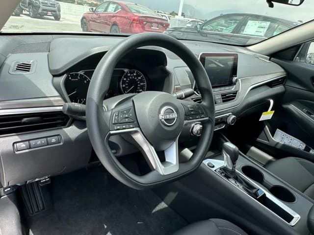 Nissan Altima SV FWD 2026 — side view